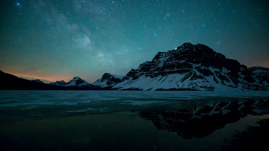 班夫公园 湖 银河 星空 5k风景壁纸