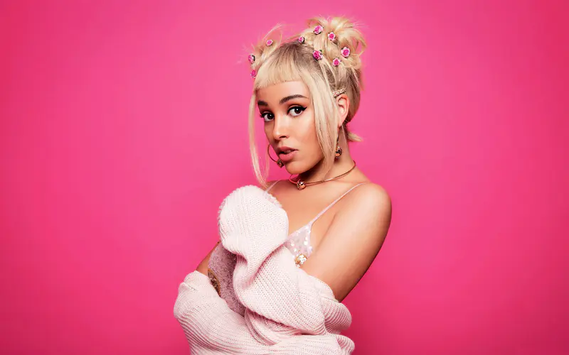 Doja Cat,金发女郎,2023,美女模特,5K桌面壁纸5120×3200,写真