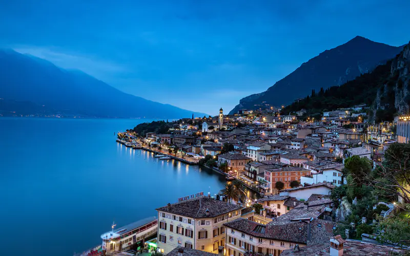 欧洲,意大利,莫湖小镇,旅行,夜景,5K桌面壁纸5120×3200