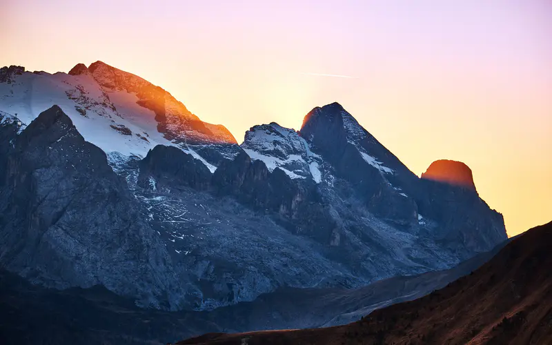 雪山 夕阳 阳光 Giau Pass 意大利 5K桌面壁纸5120×3200