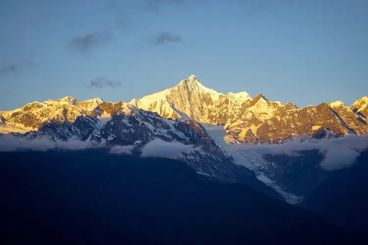 日照金山4K风景壁纸 3840×2560