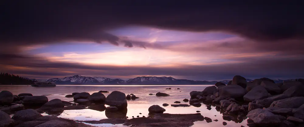 湖边日落美景_3840x1600带鱼屏_高清电脑桌面壁纸