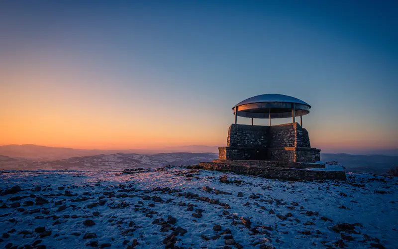 日落 雪地 侦察疤痕 肯德尔 英国 5K桌面壁纸5120×3200