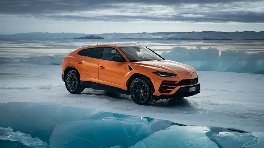 Lamborghini Urus Pearl Capsule Orange 4K桌面壁纸 3840×2160