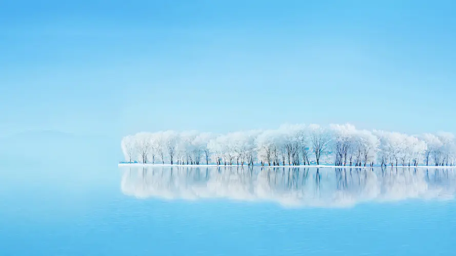 冬天 雪景 湖水 树林 倒影 华为内置风景4K壁纸