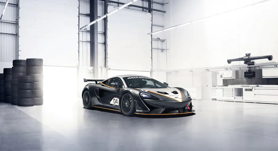 《迈凯伦720S GT3》4k壁纸