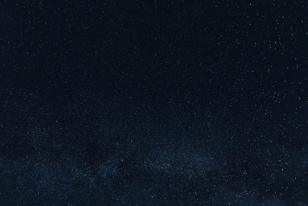 4K高清星星夜景壁纸 黑暗中的天空之美