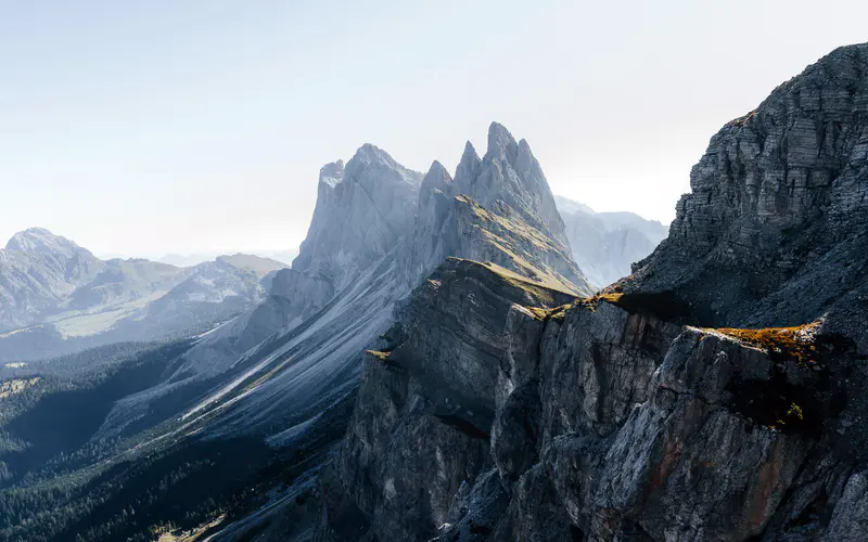 白云岩 山峰 早晨 阳光 意大利 5K桌面壁纸5120×3200