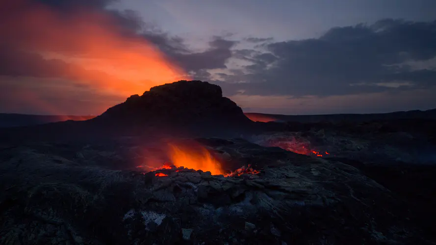 熔岩 火山地貌 火山爆发 4K桌面壁纸 3840×2160