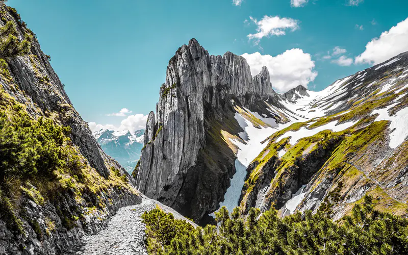 雪山 高峰 夏季 瑞士 5K桌面壁纸5120×3200