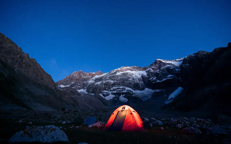 雪山 夜间 露营 范恩山 塔吉克斯坦 5K桌面壁纸5120×3200