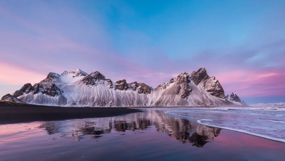 自然 风景 山脉 雪 云 天空 黑沙 波浪 水 4K壁纸