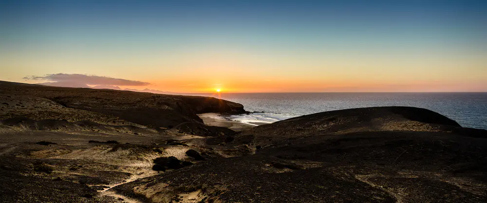 海边日落风景_3840x1600带鱼屏_高清电脑桌面壁纸