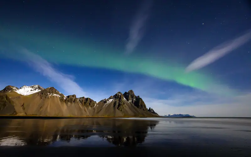 海滩 山 夜 北极光 挪威 5K桌面壁纸5120×3200