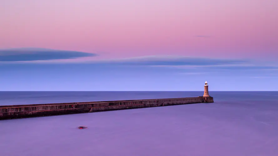 海边码头灯塔4k风景壁纸3840×2160