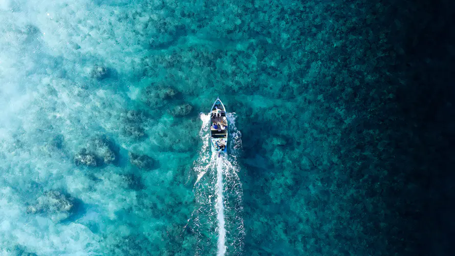 大海 海洋 液体 azure 水下 4K桌面壁纸 3840×2160