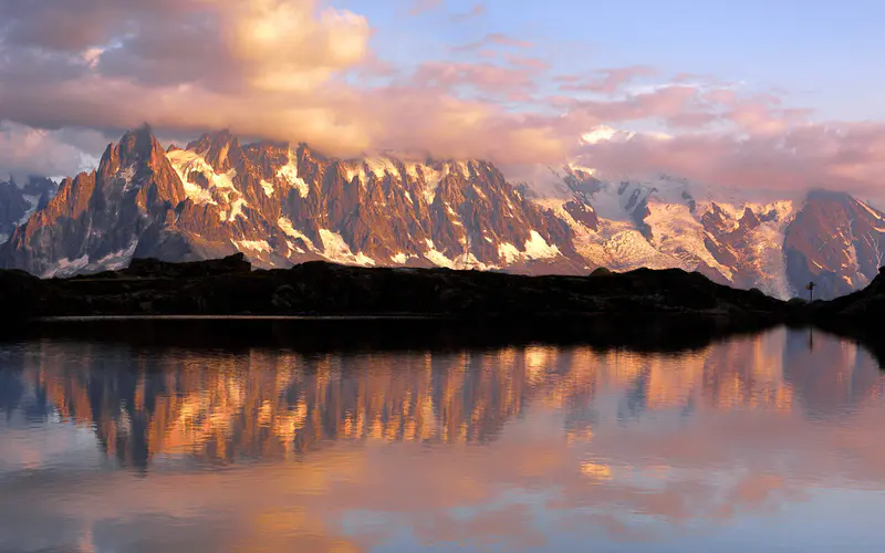 湖 雪山 日落 法国 夏米克斯 5K桌面壁纸5120×3200