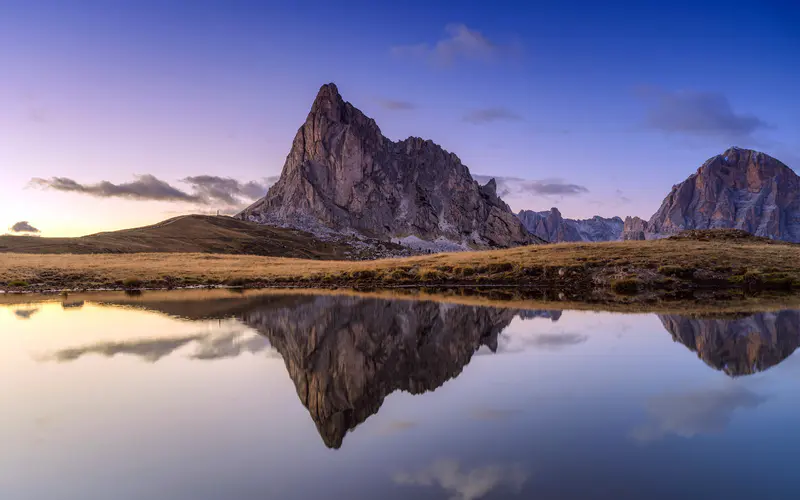 拉古塞拉 帕索焦 山 湖 日出 意大利 5K桌面壁纸5120×3200