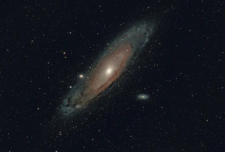 高清4K宇宙太空壁纸 伽利略星系与璀璨恒星
