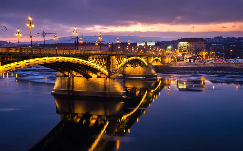 河 桥 夜景 2022 欧洲 镇 5K桌面壁纸5120×3200 照片