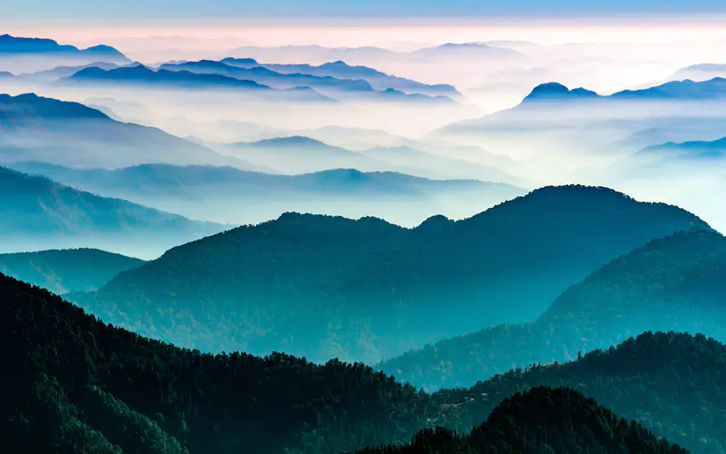 喜马拉雅山 哈利亚顶级跋涉 印度库马恩 Bing 5K桌面壁纸5120×3200