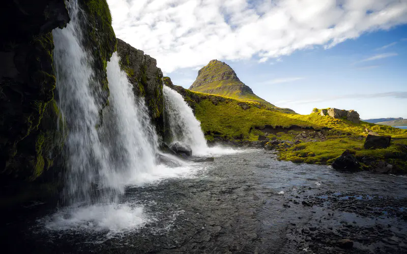 Kirkjufell 瀑布,河流,冰岛,旅行,5K桌面壁纸5120×3200,照片