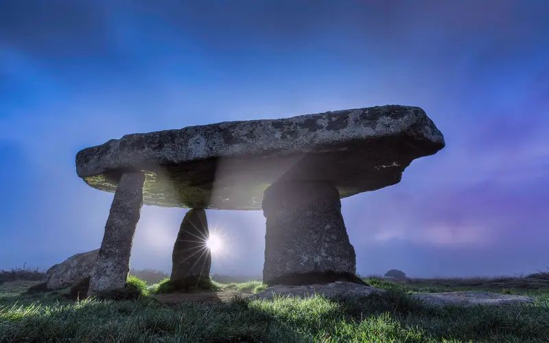 Lanyon Quoit 康沃尔 英格兰 2022 必应 5K桌面壁纸5120×3200 照片