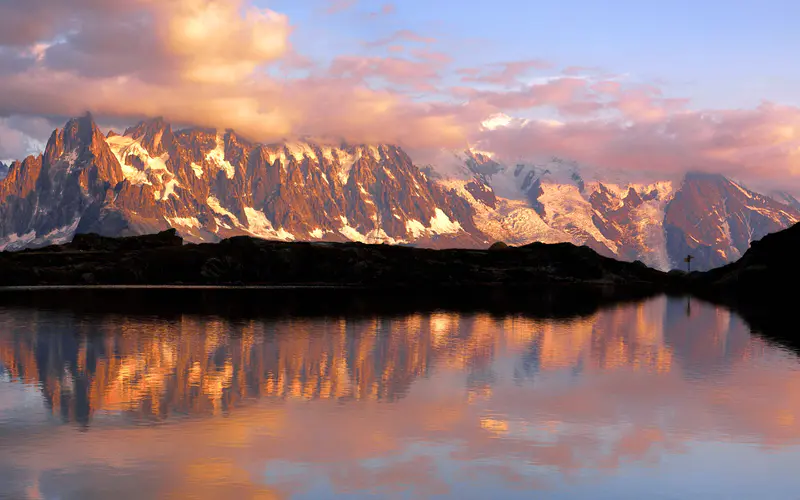 勃朗峰山脉、湖泊、霞慕尼、法国、Bing、5K桌面壁纸5120×3200